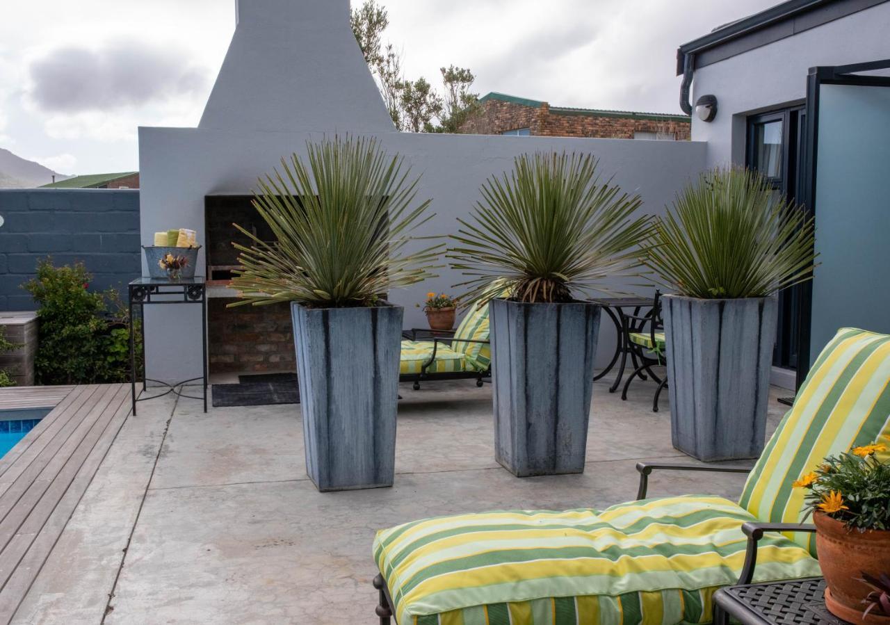 Stay At Friends Bettyʼs Bay Exterior foto