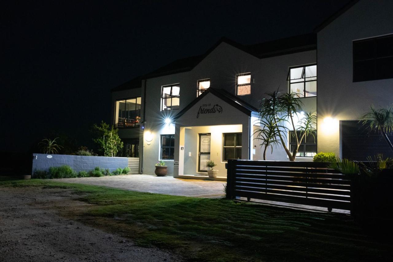 Stay At Friends Bettyʼs Bay Exterior foto